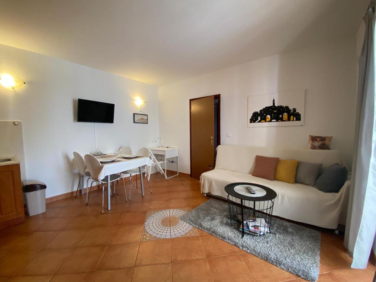 Apartment Sara Rovinj Exterior photo
